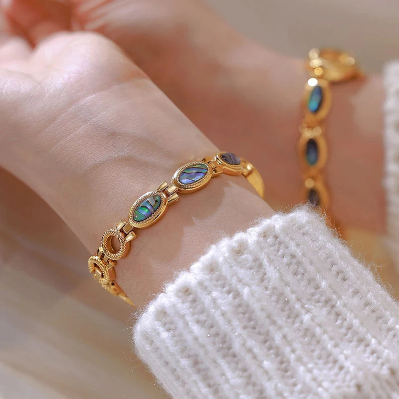 Elegant Vintage  Bracelet Ladies Dress watch
